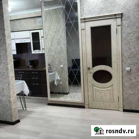 1-комнатная квартира, 30 м², 2/5 эт. в аренду посуточно в Моздоке Моздок - изображение 1