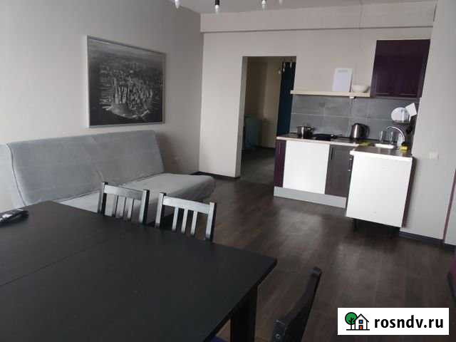 3-комнатная квартира, 100 м², 10/19 эт. в аренду посуточно в Новосибирске Новосибирск - изображение 1