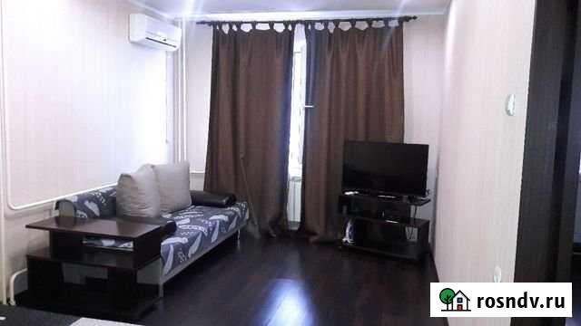 1-комнатная квартира, 46 м², 8/12 эт. в аренду посуточно в Астрахани Астрахань - изображение 1