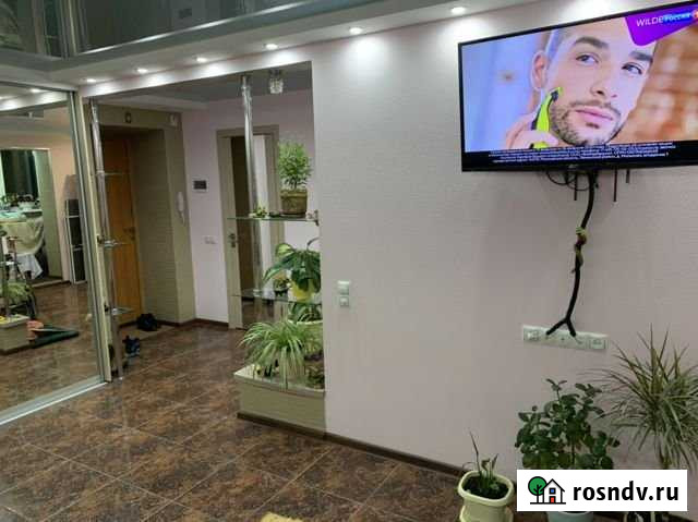 1-комнатная квартира, 37 м², 7/10 эт. в аренду посуточно в Волжском Волгоградской области Волжский - изображение 1