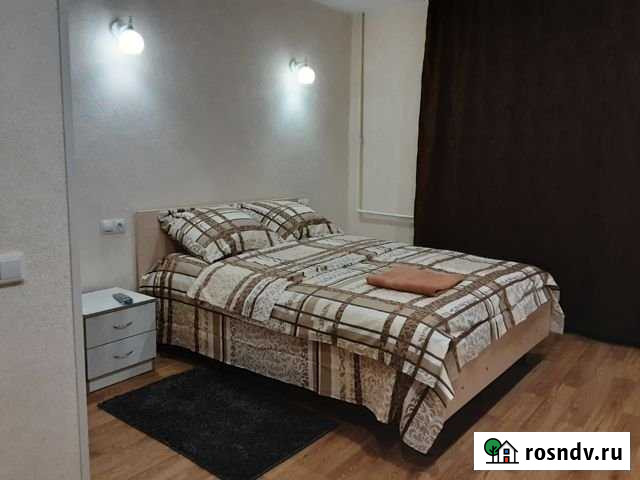 Комната 17 м² в 1-ком. кв., 1/9 эт. в аренду посуточно в Чебоксарах Чебоксары - изображение 1