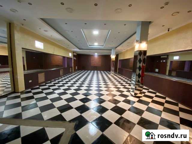 Сдам помещение на 1 этаже ТЦ Октябрь Тольятти - изображение 1