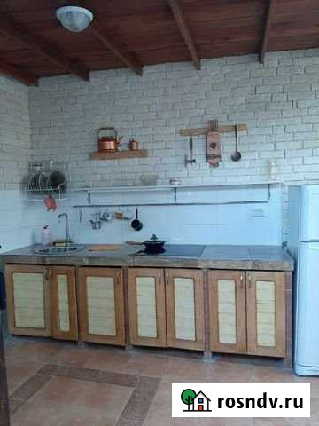 Комната 14 м² в 4-ком. кв., 1/1 эт. в аренду посуточно в Алуште Алушта - изображение 1