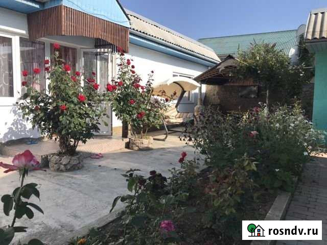 Комната 20 м² в 1-ком. кв., 1/1 эт. в аренду посуточно в Севастополе Севастополь - изображение 1