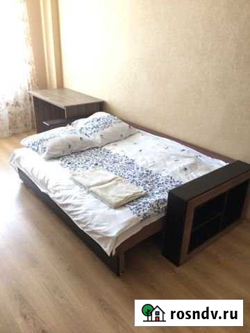 1-комнатная квартира, 40 м², 5/13 эт. в аренду посуточно в Батайске Батайск - изображение 1