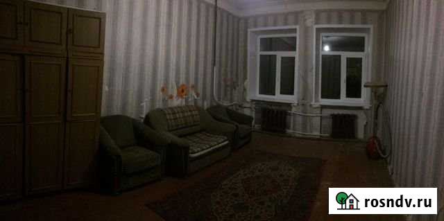 Комната 20 м² в 5-ком. кв., 1/3 эт. на продажу в Каменске-Уральском Каменск-Уральский - изображение 1