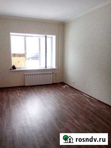 2-комнатная квартира, 60 м², 1/9 эт. на продажу в Железногорске Курской области Железногорск - изображение 1