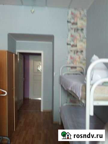 Комната 22.1 м² в > 9-ком. кв., 2/5 эт. в аренду посуточно в Санкт-Петербурге Санкт-Петербург - изображение 1