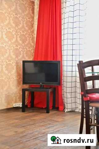 2-комнатная квартира, 45 м², 3/5 эт. в аренду посуточно в Белово Белово - изображение 1