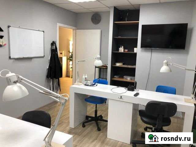 Светлый кабинет в студии красоты Чистые пруды Москва - изображение 1