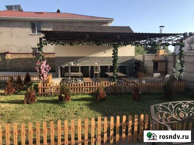 Комната 25 м² в 1-ком. кв., 1/1 эт. в аренду посуточно в Евпатории Евпатория - изображение 1