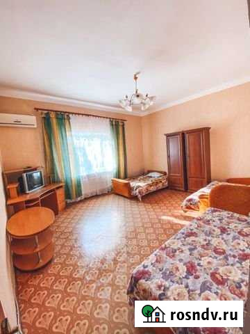 2-комнатная квартира, 60 м², 2/2 эт. в аренду посуточно в Евпатории Евпатория - изображение 1