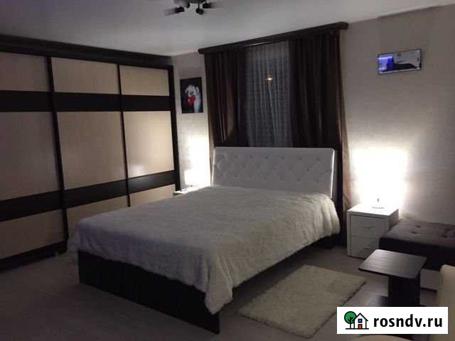 Квартира-студия, 32 м², 1/5 эт. в аренду посуточно в Саранске Саранск - изображение 1