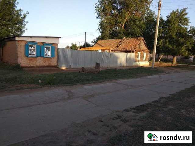 Дом 50 м² на участке 7 сот. на продажу в Камызяке Камызяк - изображение 1