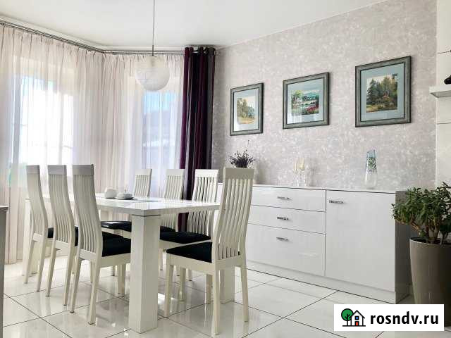 Коттедж 292 м² на участке 6.3 сот. на продажу в Волгограде Волгоград - изображение 1