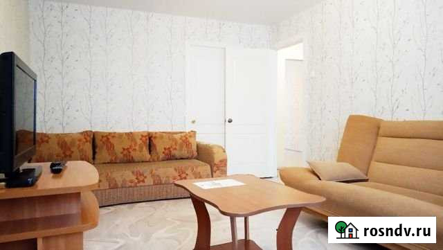 2-комнатная квартира, 50 м², 2/5 эт. в аренду посуточно в Соликамске Соликамск - изображение 1