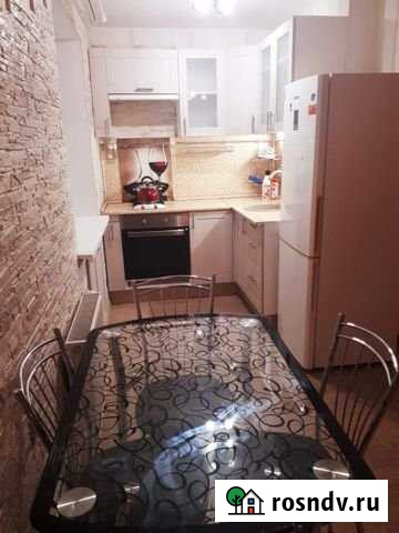 2-комнатная квартира, 47 м², 2/5 эт. в аренду на длительный срок в Омске Омск - изображение 1