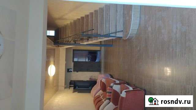 Комната 20 м² в 6-ком. кв., 1/3 эт. в аренду посуточно в Саках Саки - изображение 1