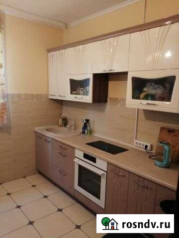 1-комнатная квартира, 50 м², 1/5 эт. в аренду посуточно в Белогорске Амурской области Белогорск - изображение 1