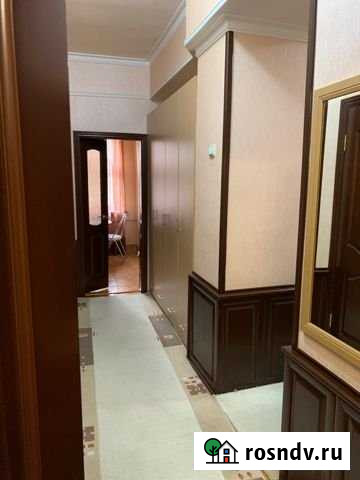 2-комнатная квартира, 56 м², 2/4 эт. в аренду на длительный срок в Майкопе Майкоп - изображение 1