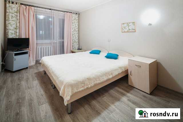 1-комнатная квартира, 35 м², 3/5 эт. в аренду посуточно в Новосибирске Новосибирск - изображение 1