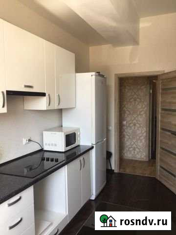 2-комнатная квартира, 56 м², 1/3 эт. в аренду посуточно в Севастополе Севастополь - изображение 1