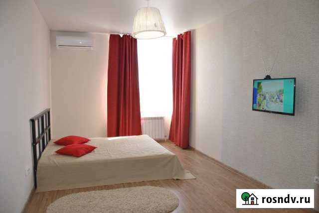 1-комнатная квартира, 45 м², 2/5 эт. в аренду посуточно в Астрахани Астрахань - изображение 1