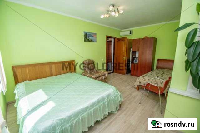 Дом 55 м² на участке 4 сот. в аренду посуточно в Ялте Ялта - изображение 1