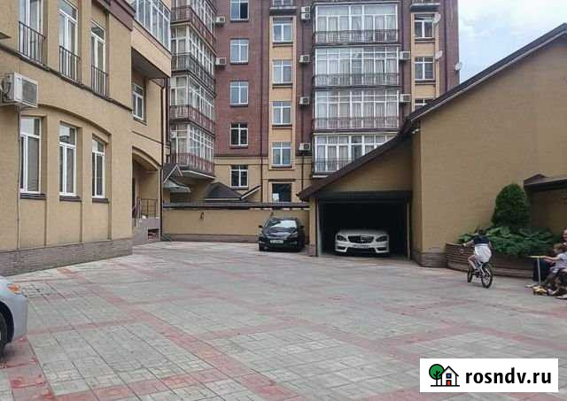 3-комнатная квартира, 127 м², 2/9 эт. на продажу во Владикавказе Владикавказ - изображение 1