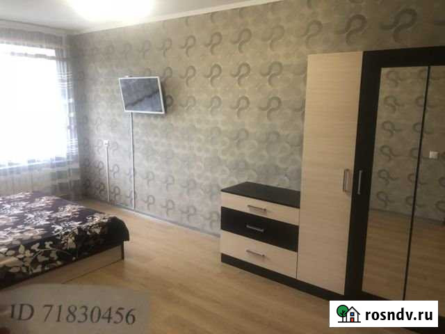 3-комнатная квартира, 59 м², 2/5 эт. в аренду посуточно в Евпатории Евпатория - изображение 1