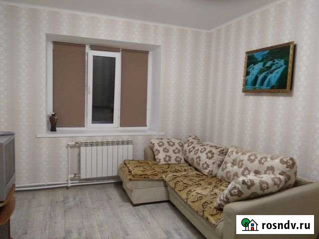 2-комнатная квартира, 80 м², 3/4 эт. в аренду посуточно в Павловске Воронежской области Павловск - изображение 1