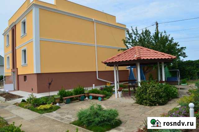 Комната 20 м² в > 9-ком. кв., 2/2 эт. в аренду посуточно в Щёлкино Щёлкино - изображение 1