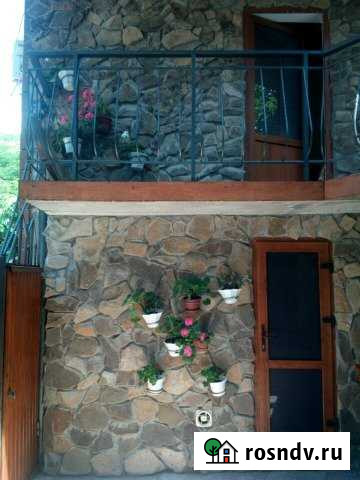 Комната 25 м² в 5-ком. кв., 2/3 эт. в аренду посуточно в Алуште Алушта - изображение 1