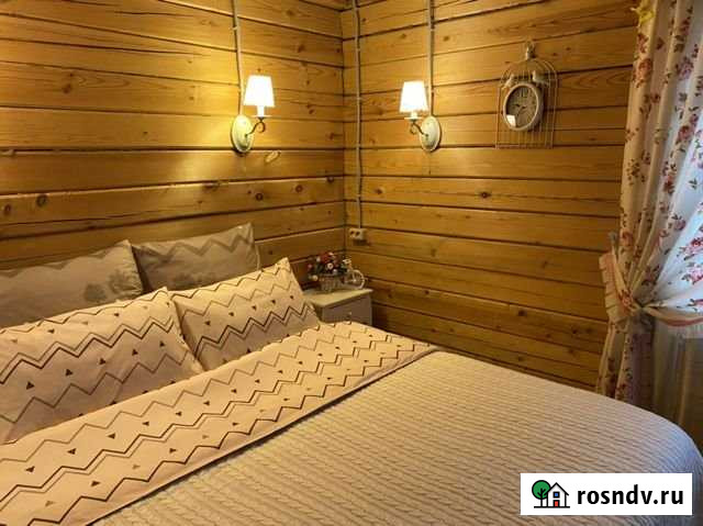 Дом 70 м² на участке 10 сот. в аренду посуточно в Красноярске Красноярск - изображение 1