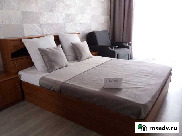 1-комнатная квартира, 42 м², 2/5 эт. в аренду посуточно в Севастополе Севастополь - изображение 1