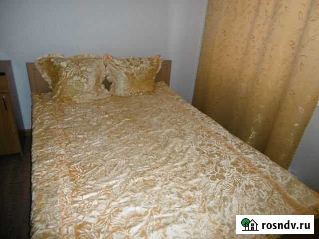 1-комнатная квартира, 32 м², 2/5 эт. в аренду посуточно в Междуреченске Кемеровской области Междуреченск - изображение 1