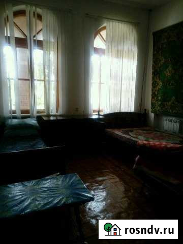 Комната 50 м² в 8-ком. кв., 2/2 эт. в аренду на длительный срок в Варениковской Варениковская - изображение 1