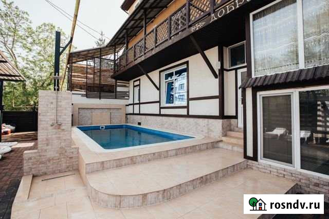 Комната 18 м² в 1-ком. кв., 1/3 эт. в аренду посуточно в Феодосии Феодосия - изображение 1