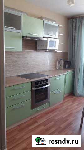 Комната 10 м² в 3-ком. кв., 10/12 эт. в аренду на длительный срок в Екатеринбурге Екатеринбург - изображение 1