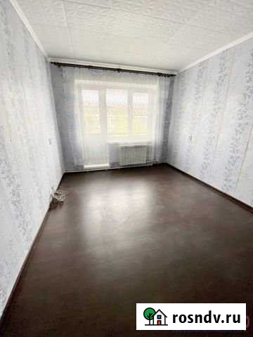 Комната 18 м² в 2-ком. кв., 5/5 эт. на продажу в Киришах Кириши - изображение 1