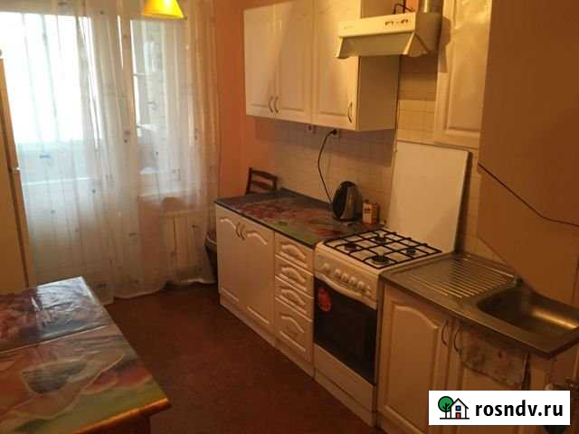 1-комнатная квартира, 37 м², 4/10 эт. в аренду посуточно в Смоленске Смоленск - изображение 1