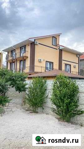 Комната 20 м² в 1-ком. кв., 1/3 эт. в аренду посуточно в Феодосии Феодосия - изображение 1