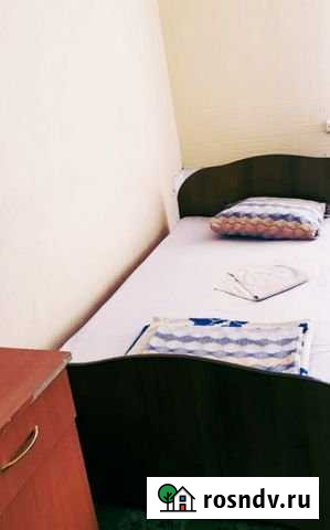 Комната 15 м² в 2-ком. кв., 2/2 эт. в аренду посуточно в Чебоксарах Чебоксары - изображение 1