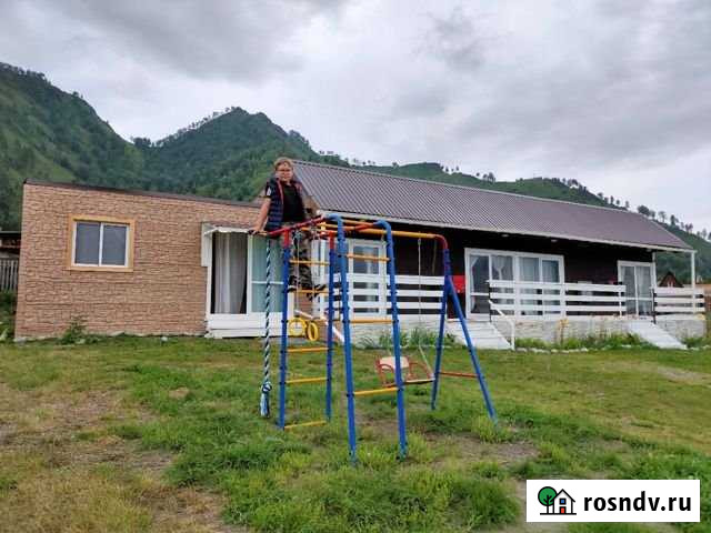 Комната 21 м² в 5-ком. кв., 1/1 эт. в аренду посуточно в Горно-Алтайске Горно-Алтайск - изображение 1