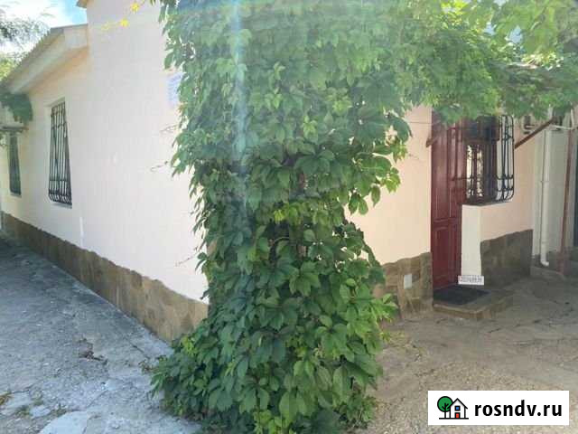 2-комнатная квартира, 45 м², 1/1 эт. в аренду посуточно в Евпатории Евпатория - изображение 1