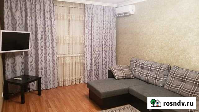 1-комнатная квартира, 45 м², 2/5 эт. в аренду посуточно во Владикавказе Владикавказ - изображение 1