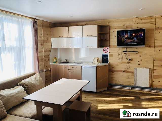 Дом 55 м² на участке 10 сот. в аренду посуточно в Байкальске Байкальск - изображение 1