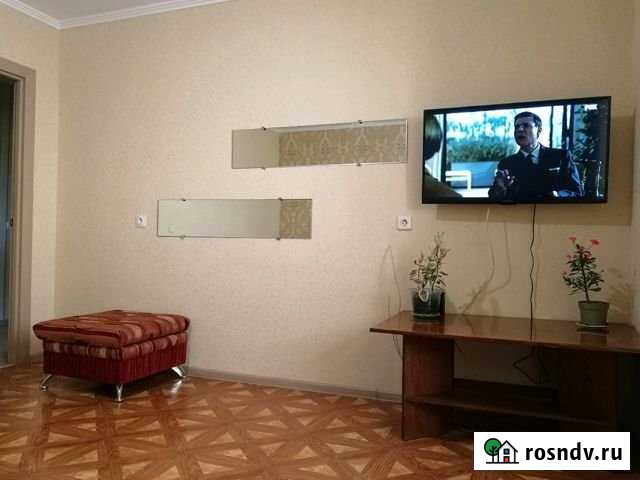 1-комнатная квартира, 40 м², 3/5 эт. в аренду посуточно в Канаше Канаш - изображение 1