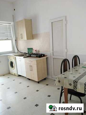 Комната 33 м² в 2-ком. кв., 1/2 эт. в аренду на длительный срок в Махачкале Махачкала - изображение 1