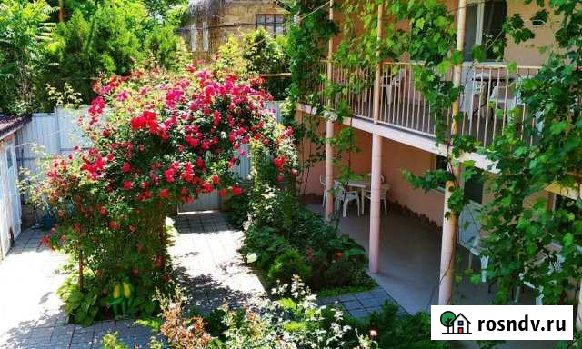 Комната 12 м² в > 9-ком. кв., 1/2 эт. в аренду посуточно в Феодосии Феодосия - изображение 1